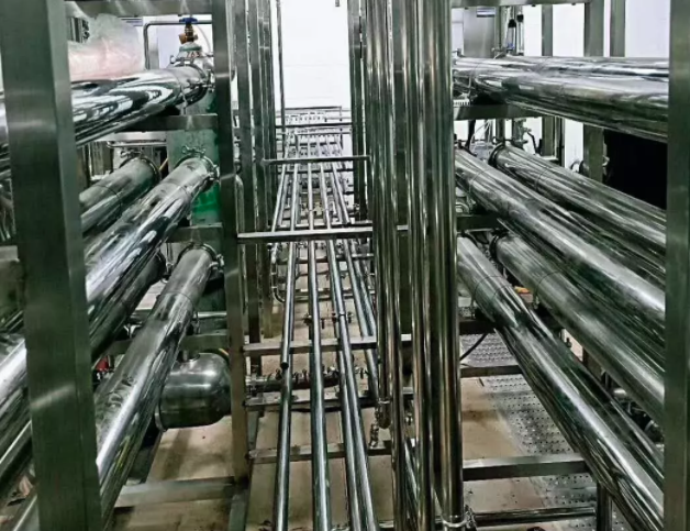 家里水龍頭接出來(lái)的水能直接喝嗎?!- 家里水龍頭接出來(lái)的水能直接喝嗎?!-